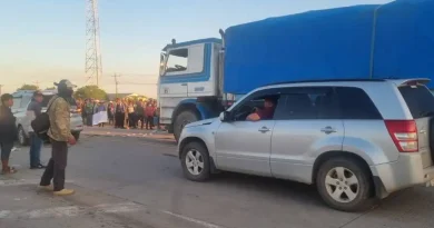 Contingente policial desbloquea la ruta Bioceánica, en Santa Cruz