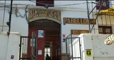 Un hombre apuñaló a su pareja delante de su exnovia