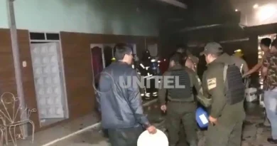 Incendio consume un restaurante en el Plan Tres Mil