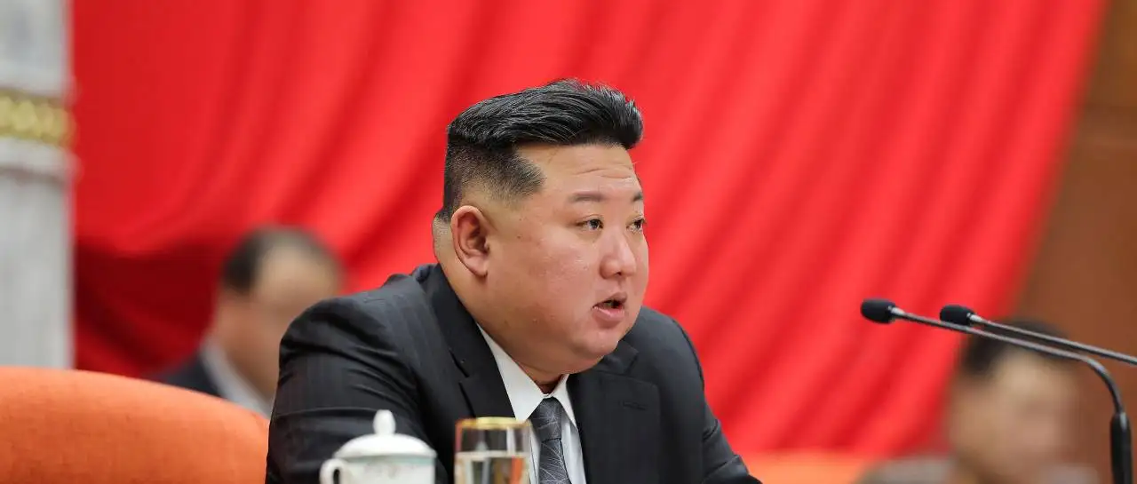 Kim Jong Un amenaza con seguir “indefinidamente” su programa nuclear